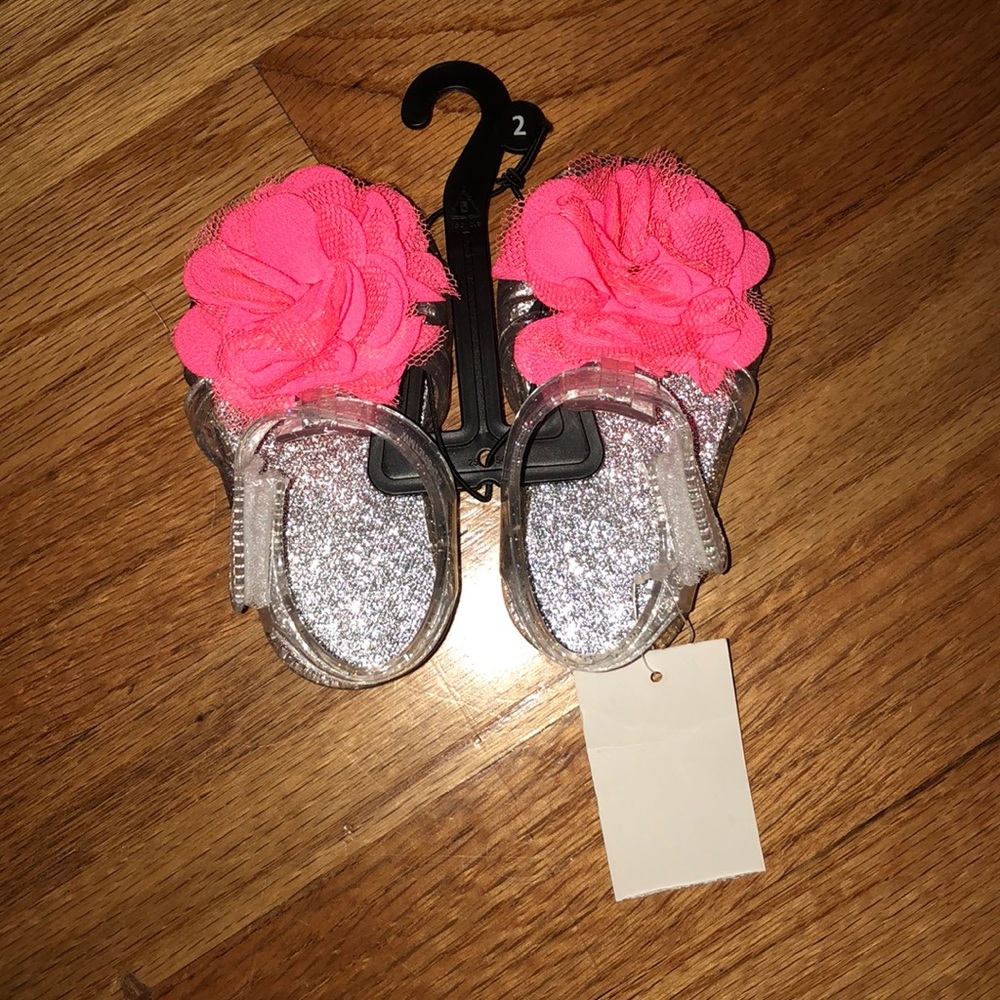 Gel shoes with flowers